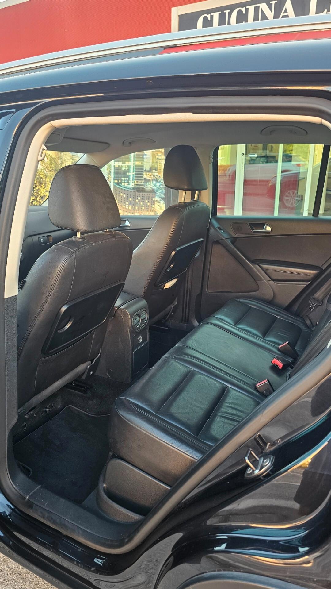 Volkswagen Tiguan 2.0 TDI DPF 4MOTION Sport & Style