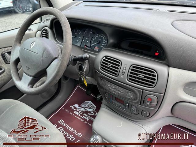 RENAULT Megane Scénic Evol. 1.6 16V cat