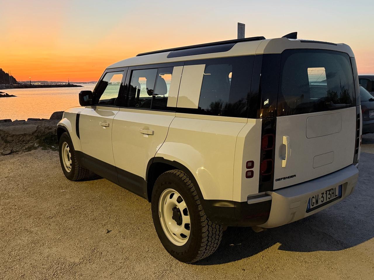Land Rover Defender 250 CV - SUBENTRO LEASING