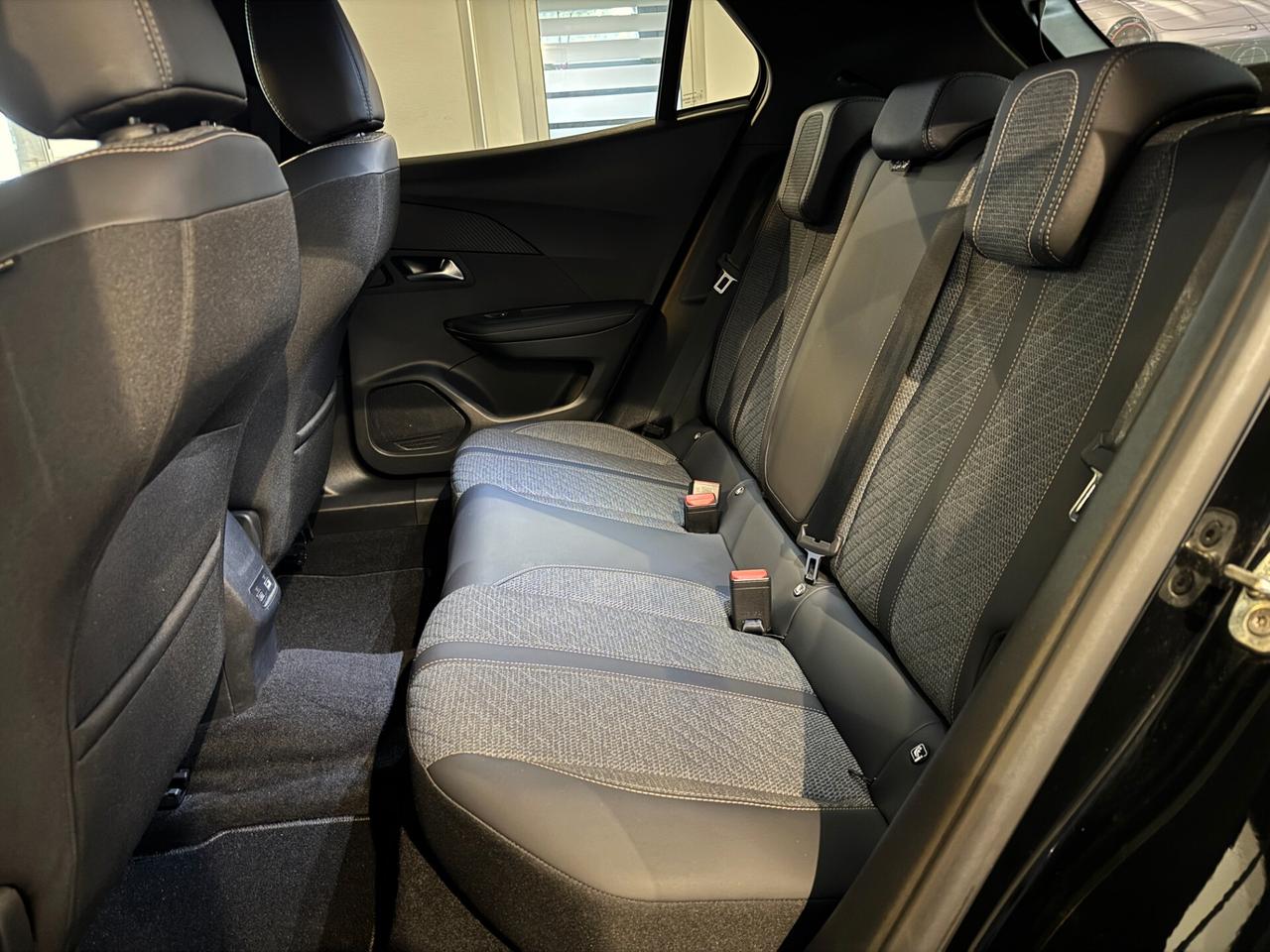 PEUGEOT 2008 1.2 PURETECH ALLURE 2025