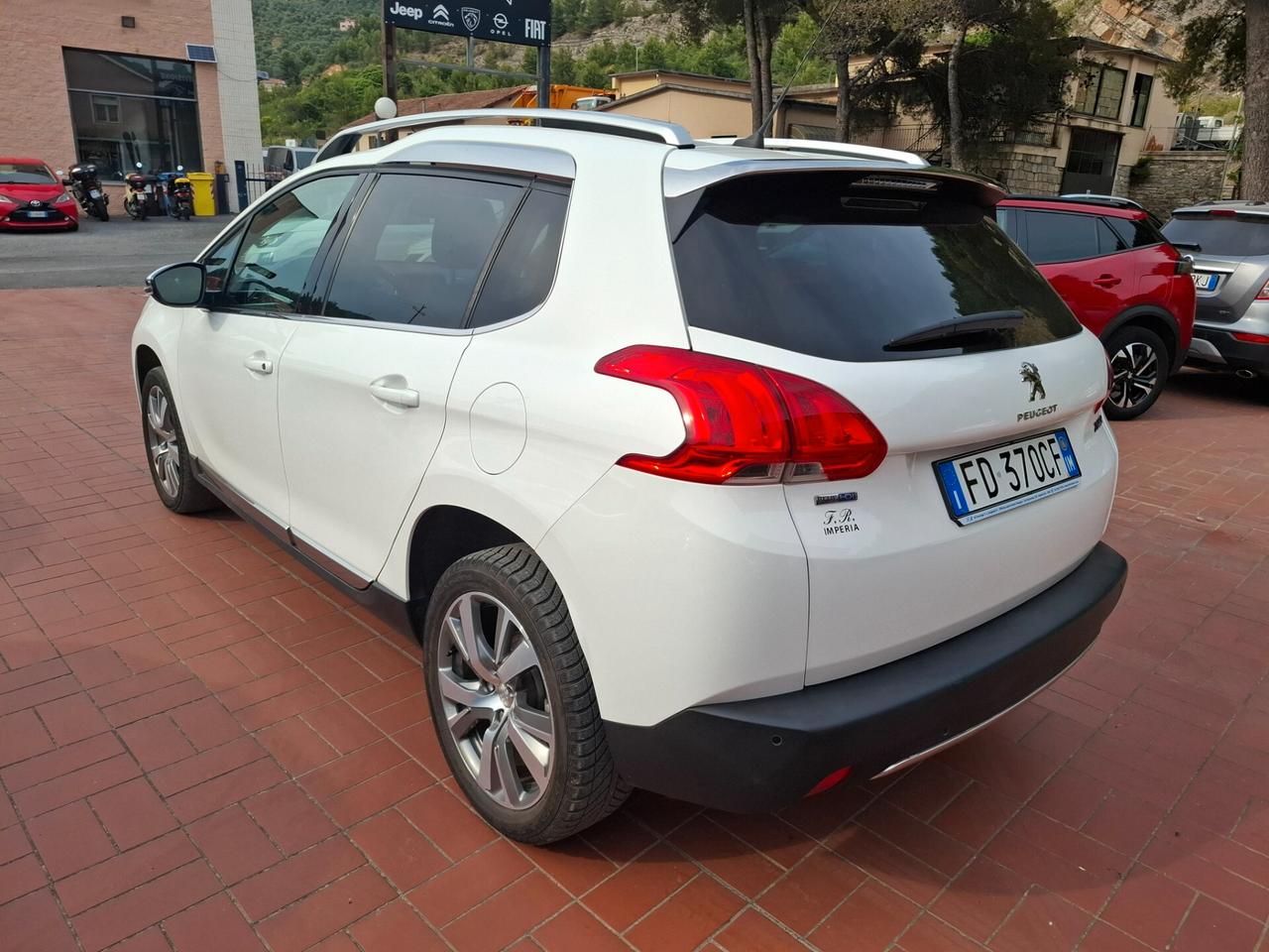 Peugeot 2008 BlueHDi 120 S&S Allure