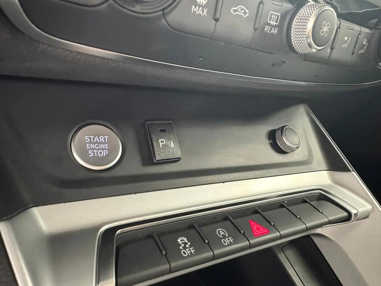 Audi Q3 35 TDI S tronic Business