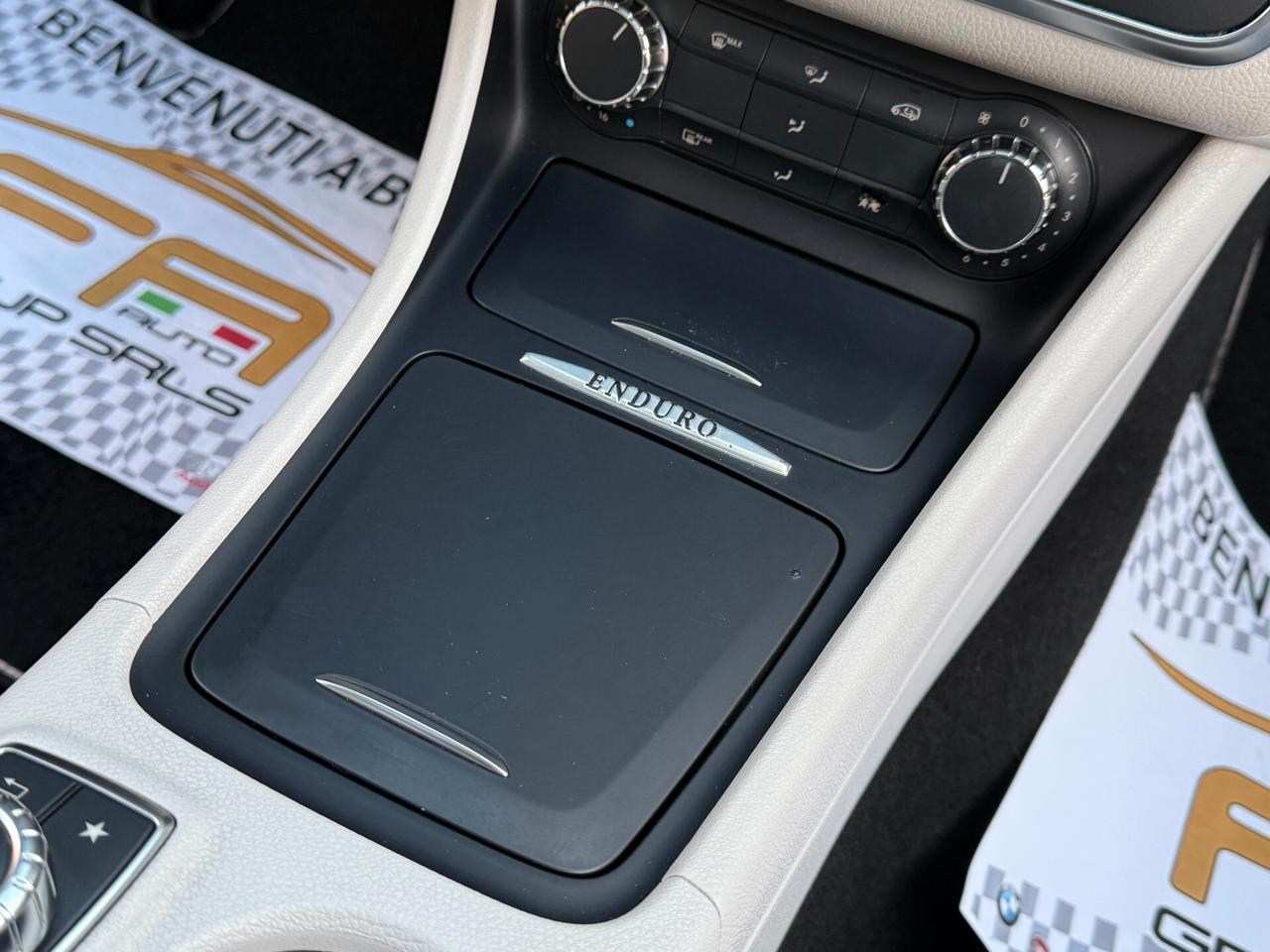 Mercedes GLA 200 d Autom Enduro *TETTO - 2016