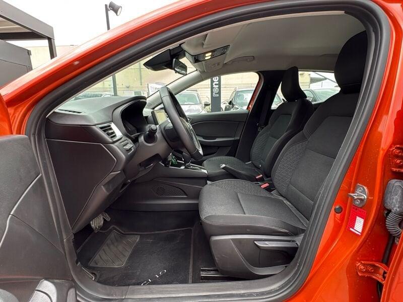 Renault Clio Clio 1.6 E-Tech full hybrid Equilibre 145cv auto