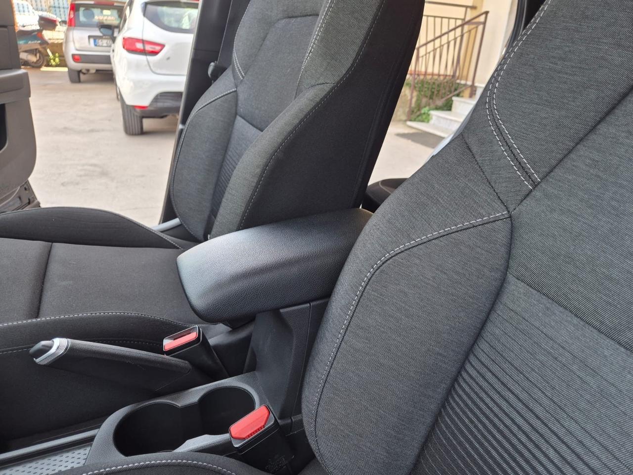 Renault Captur Blue dCi 95 CV Intens