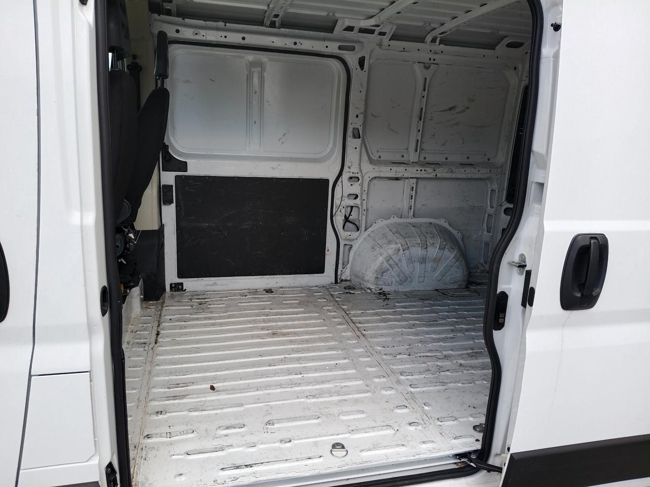 Fiat Ducato 28 CH1 2.2 Mjt 120CV FURGONE 4 PORTE