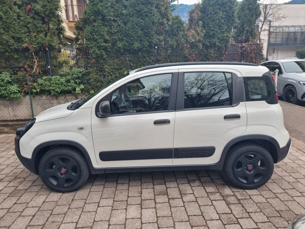 Fiat Panda cross Hybrid city anno 2021 km 47000