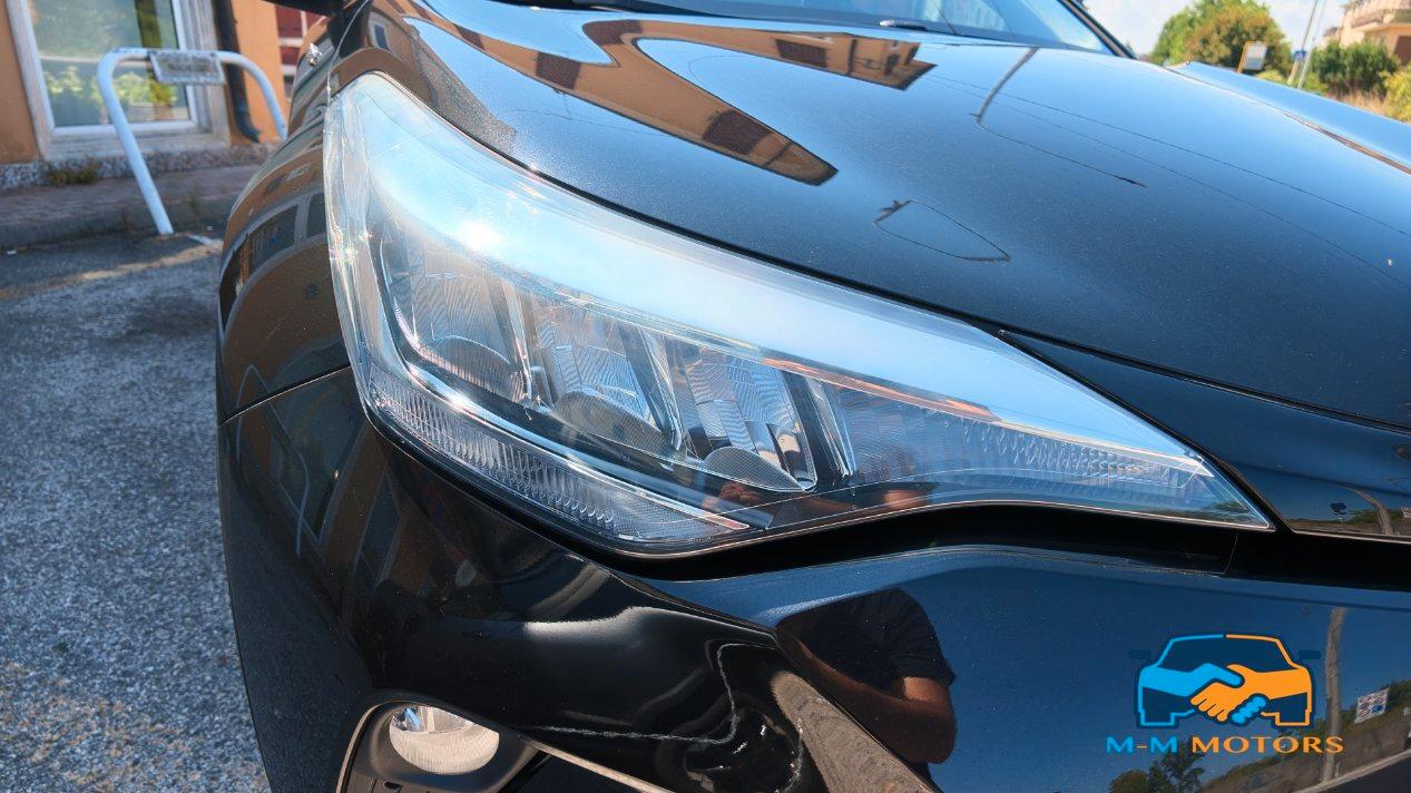 Toyota C-HR 1.8hcvt