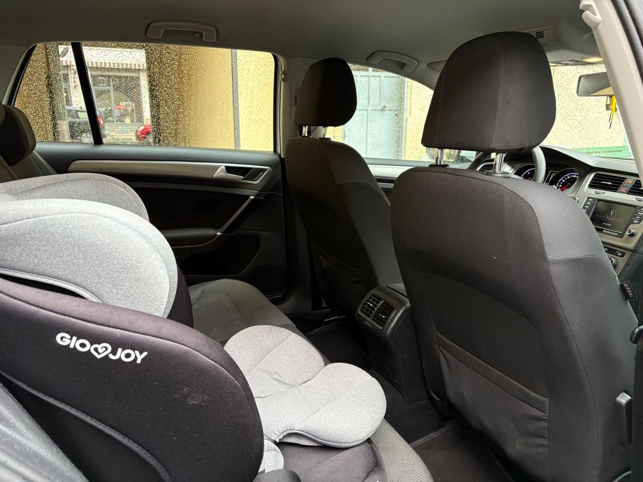 Volkswagen Golf 1.6 TDI Bluemotion #7595