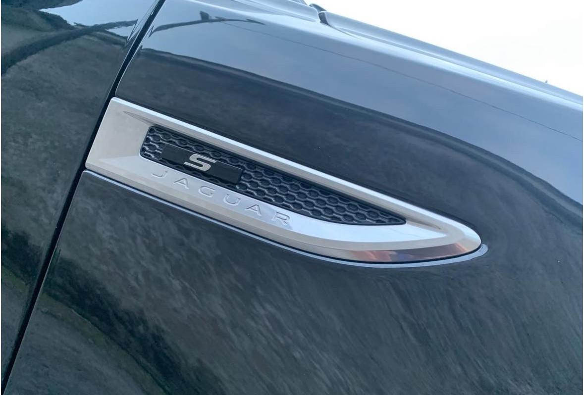 Jaguar E-Pace 2.0D 180 CV AWD R-Dynamic S