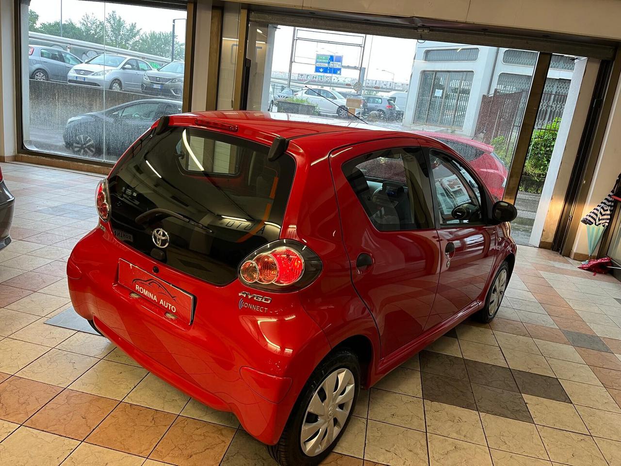 Toyota Aygo 1.0 12V VVT-i 5 porte Active Connect