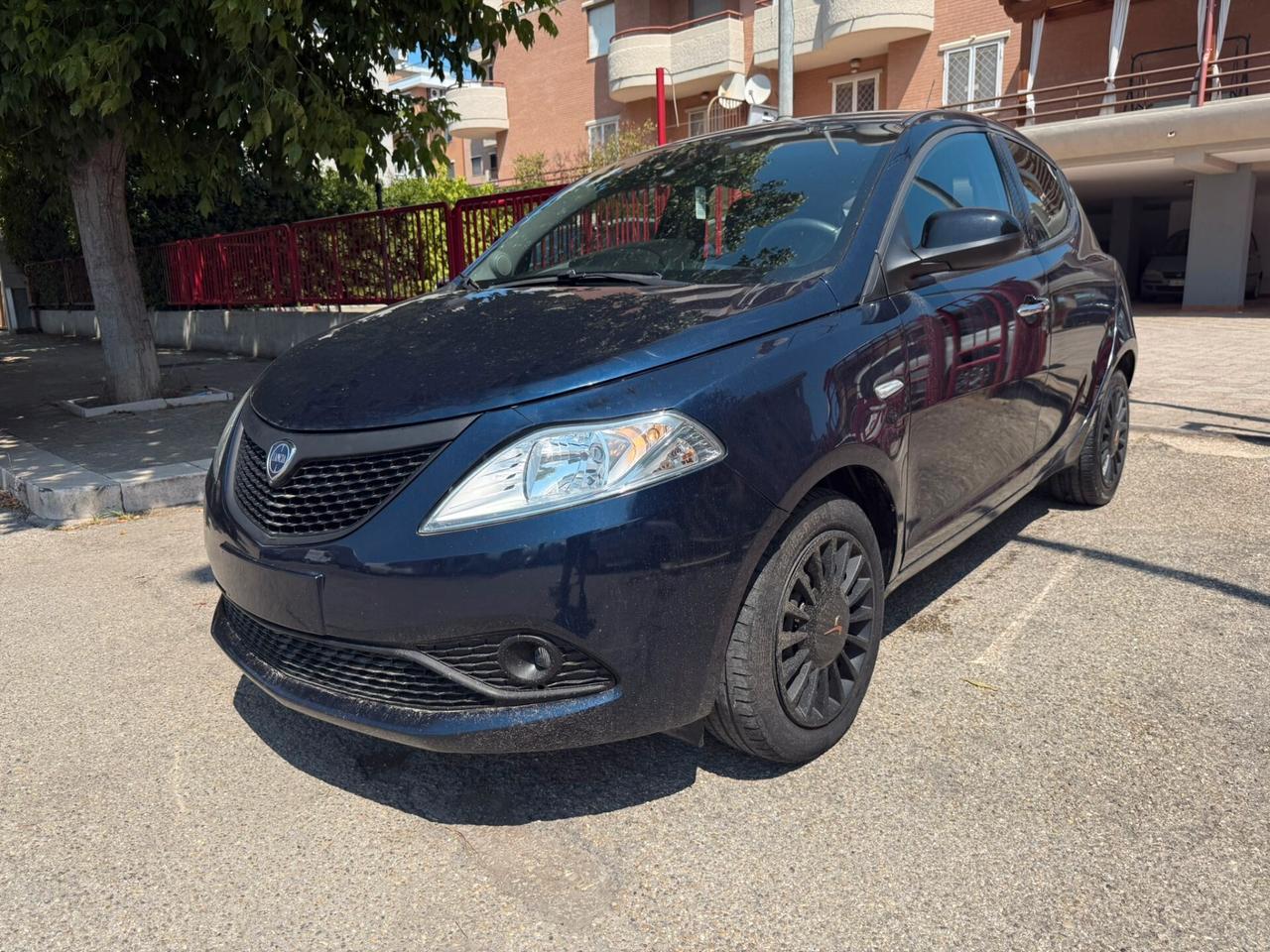 Lancia Ypsilon 1.2 69 CV 5 porte GPL Ecochic Platinum