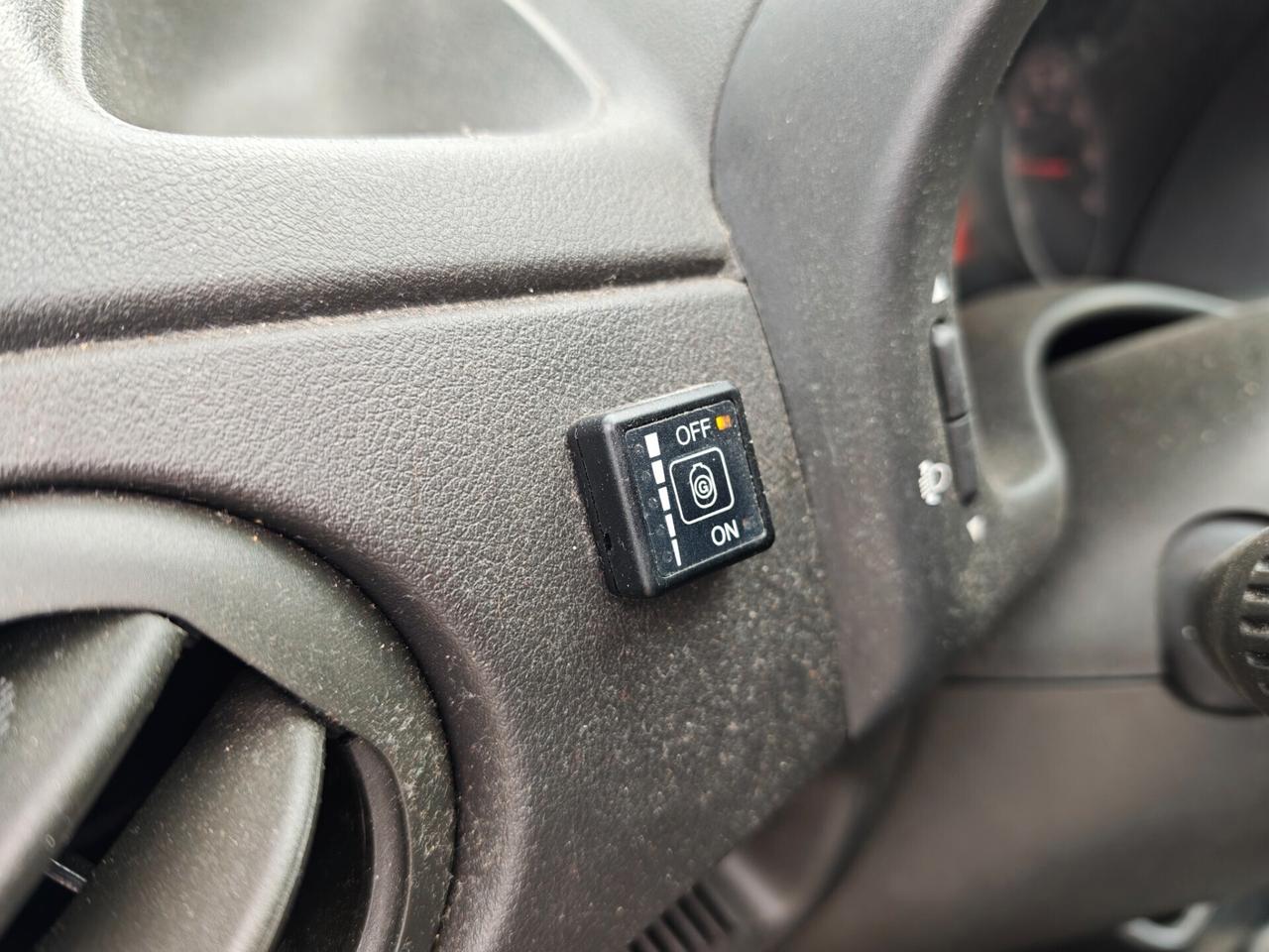 Fiat Punto 3 porte GPL casa madre – ok neopatentati