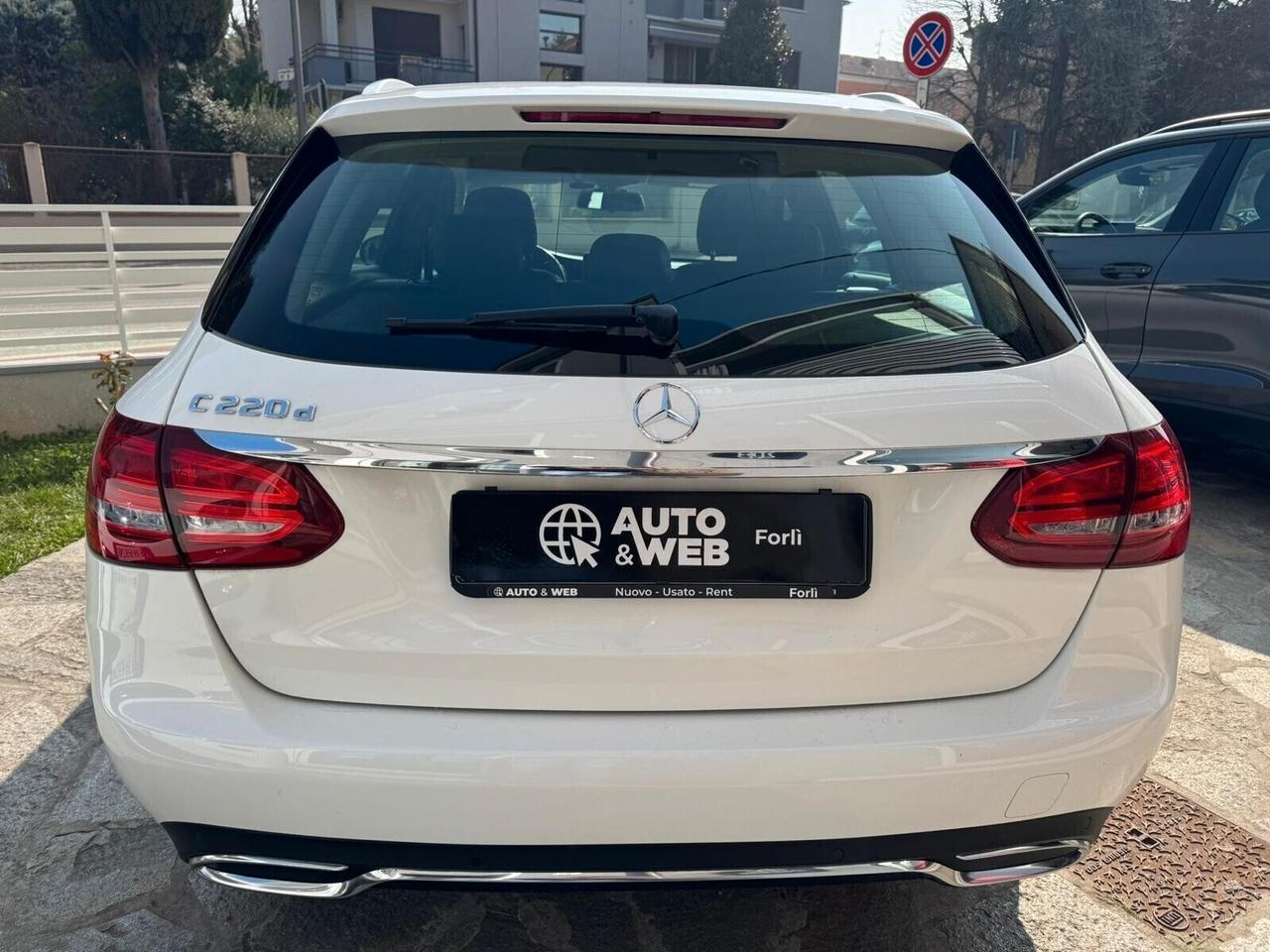 MERCEDES C 220 D S.W. AUTO SPORT