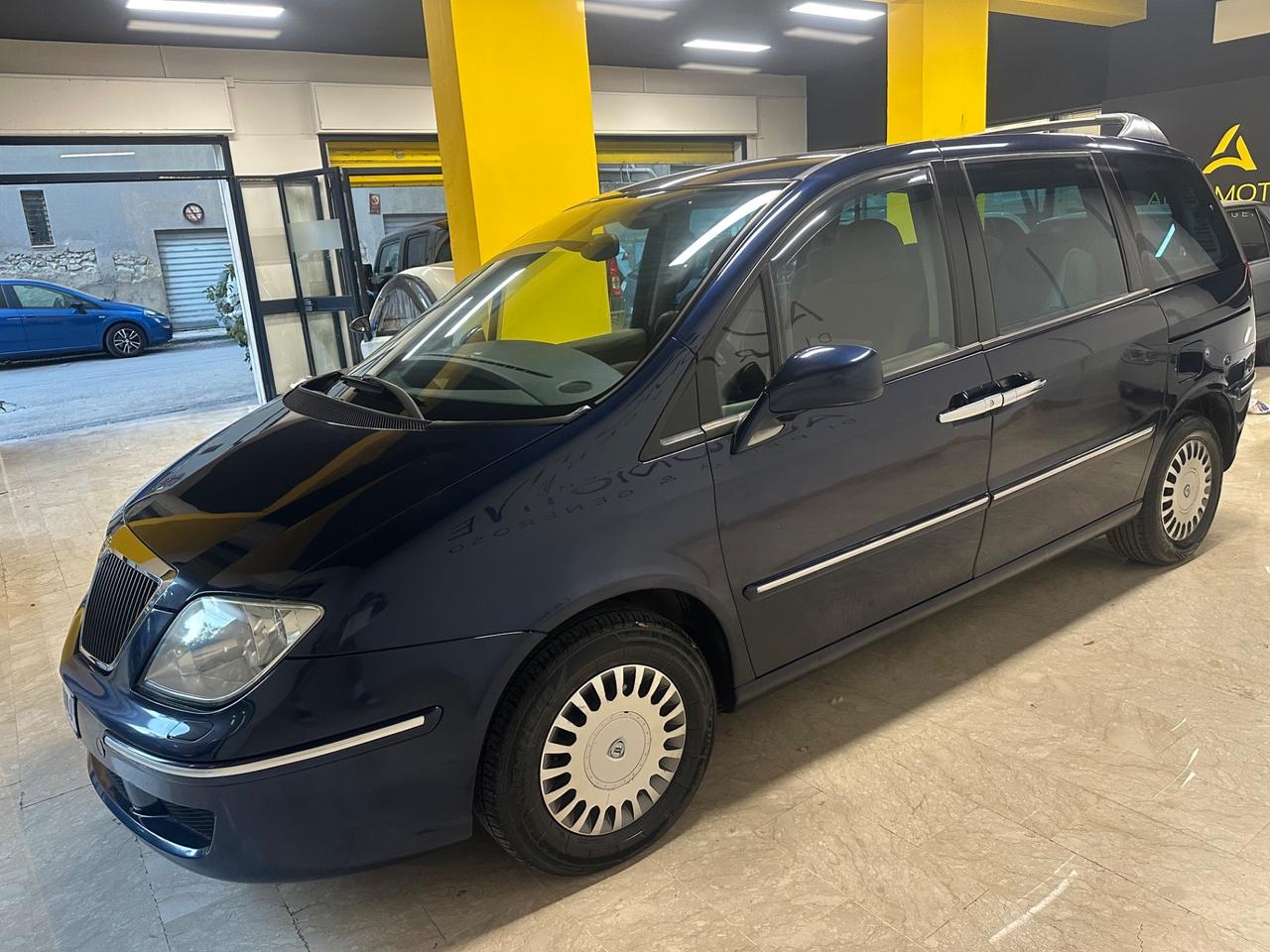 Lancia Phedra 2.2 JTD Executive FAP