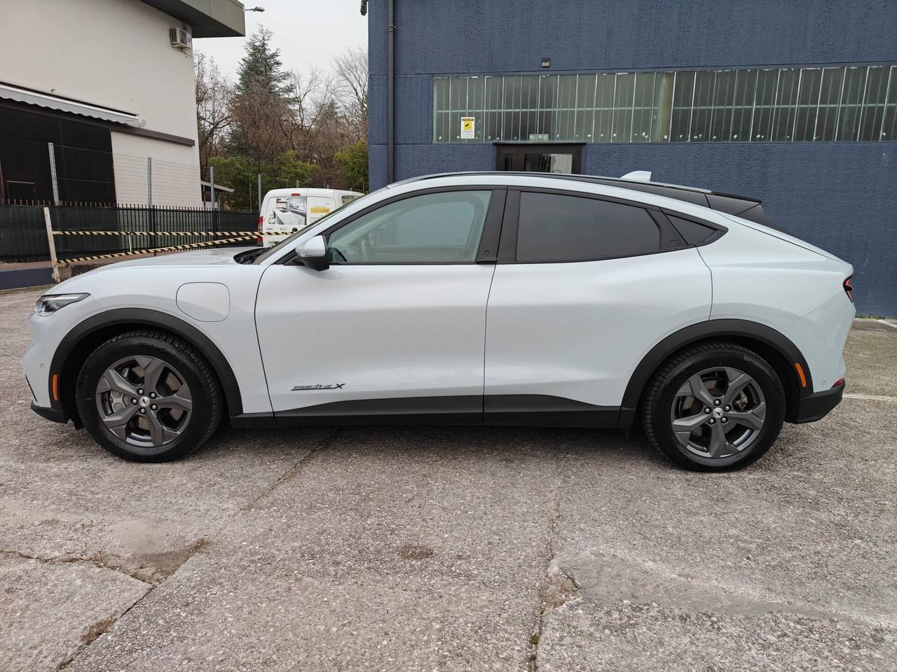 Ford Mustang Mach-E Extended Range 294 CV