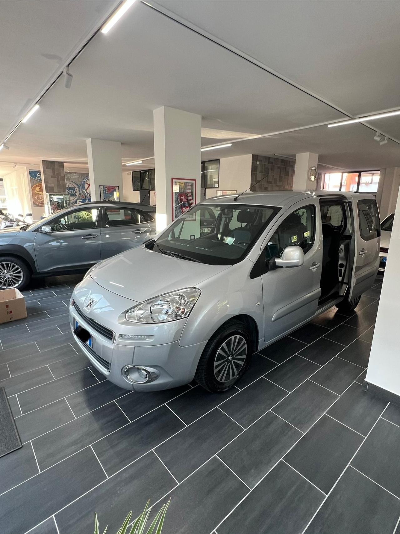 Peugeot Partner Tepee 1.6 HDi 92CV Outdoor