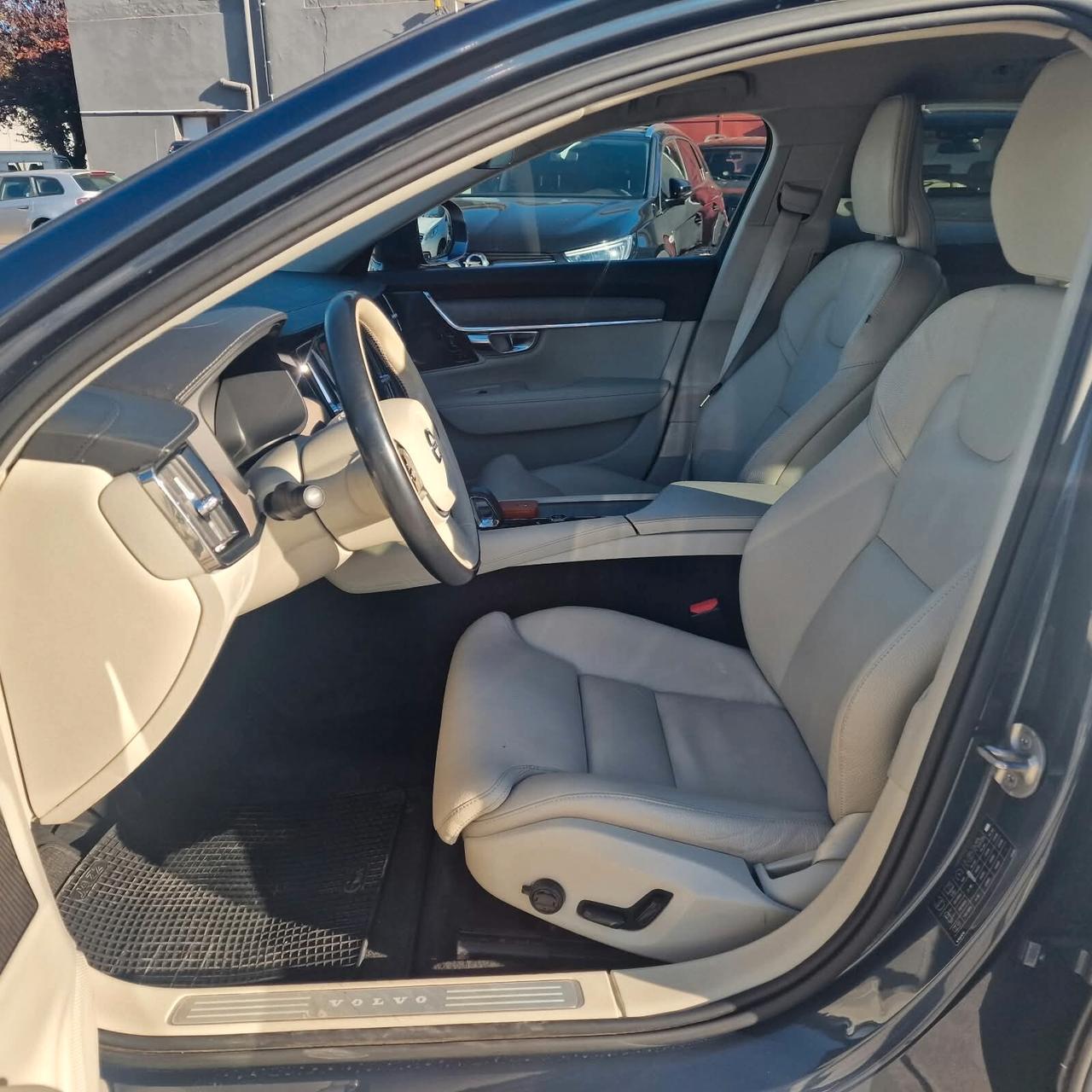 Volvo V90 Cross Country B4 (d) AWD automatico Plus UNICO PROPRIETARIO