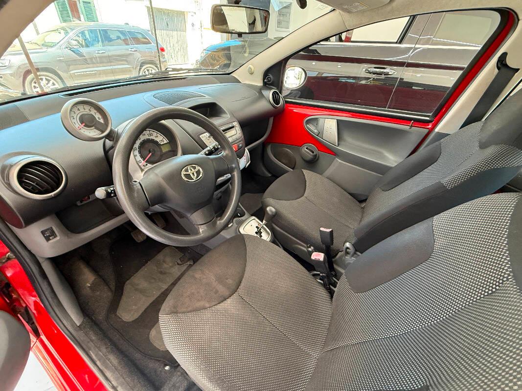 Toyota Aygo TOYOTA AYGO 1.0 Sol Red Edition 5p AUTOMATICA