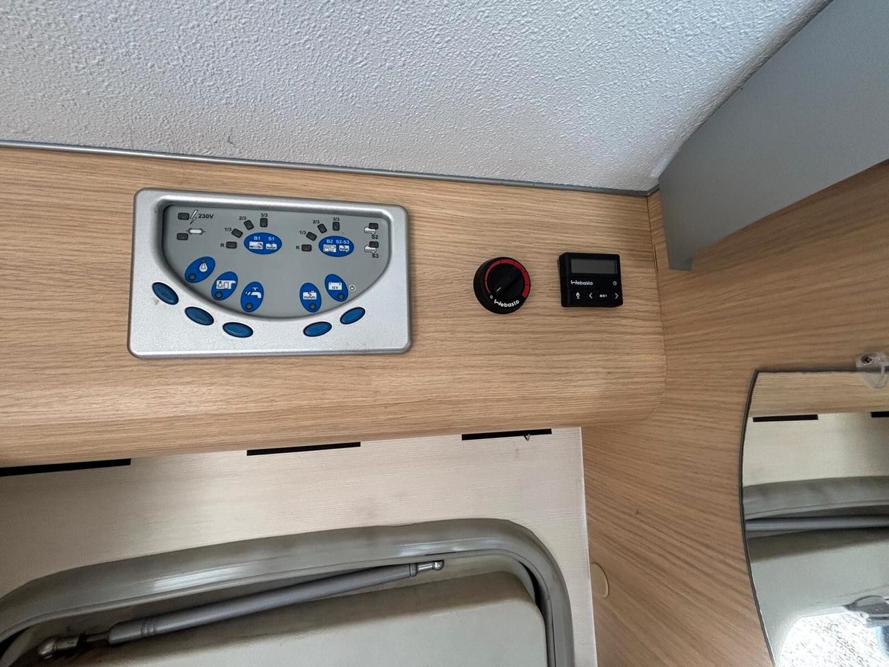 Roller Team Granduca 255P camper