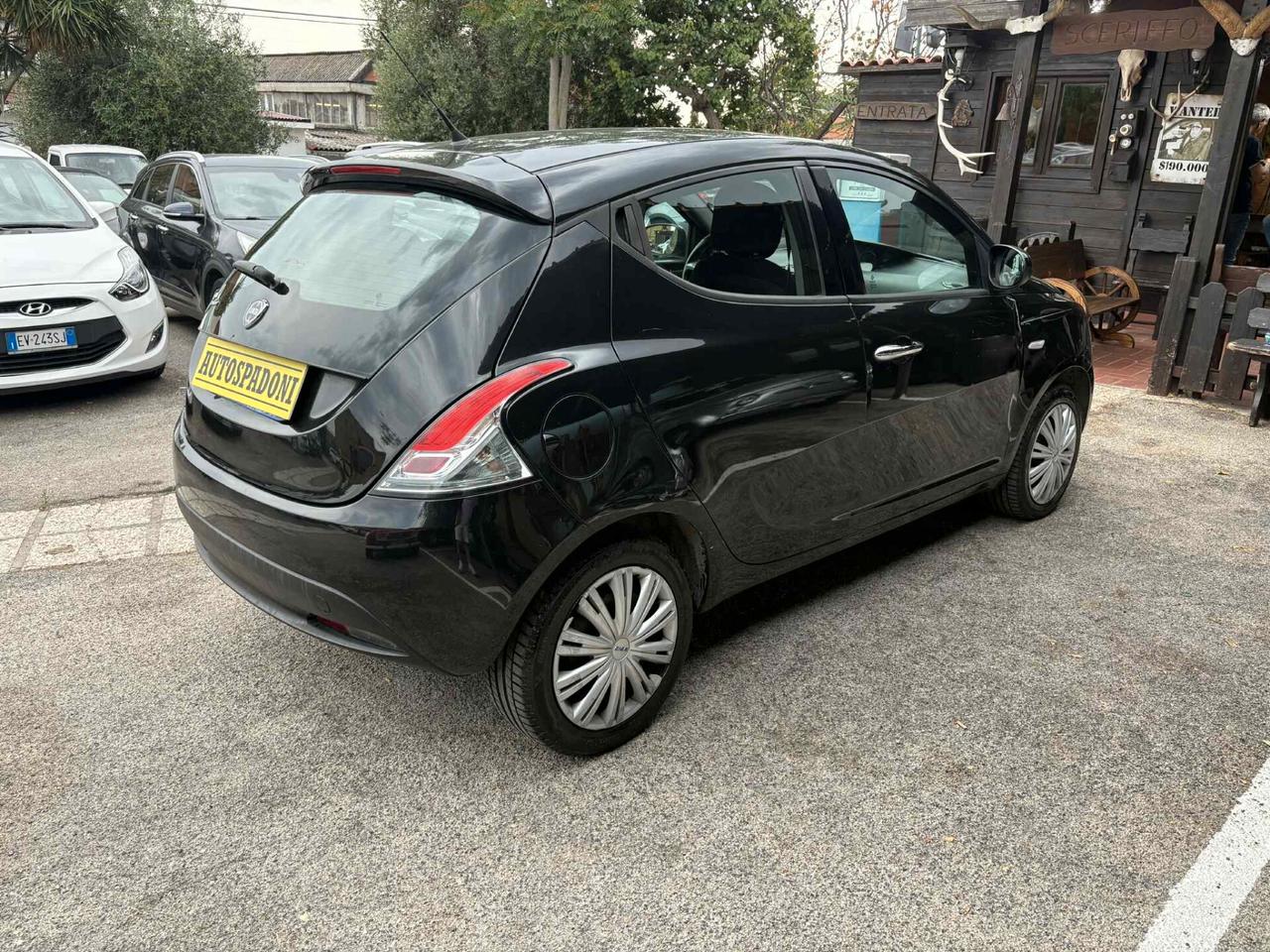 Lancia Ypsilon 1.2 69 CV Platinum