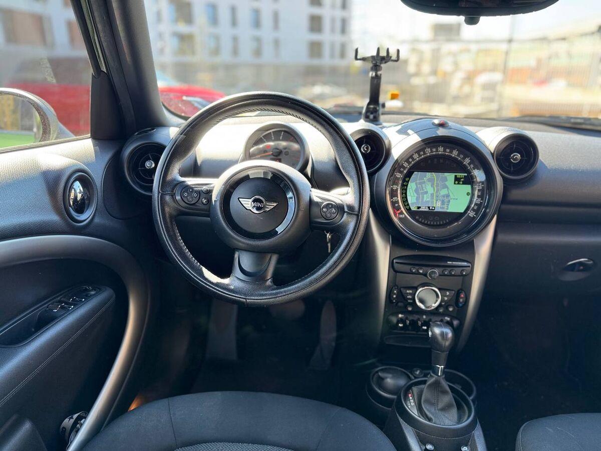 Mini Countryman 2.0 Cooper D Business auto E6