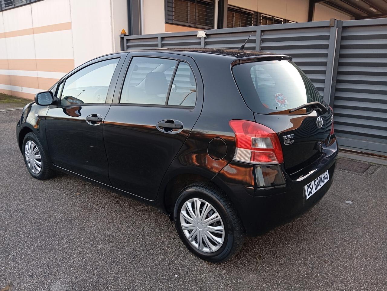 Toyota Yaris 1.0 5P OK NEOPATENTATI E 115 /2010