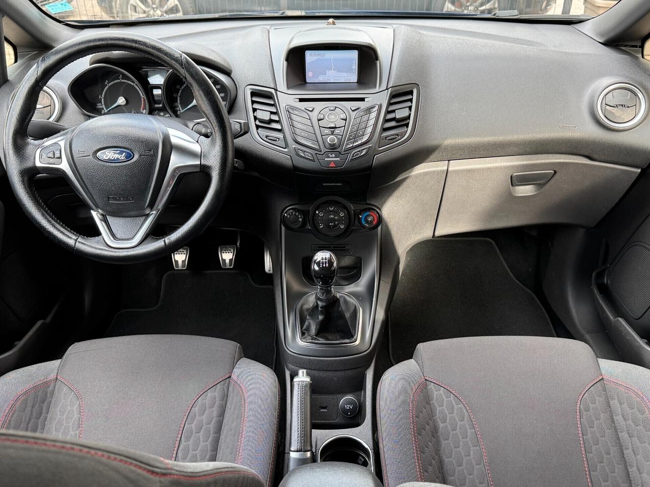 Ford Fiesta 1.5 TDCi 75CV 3 porte ST-Line