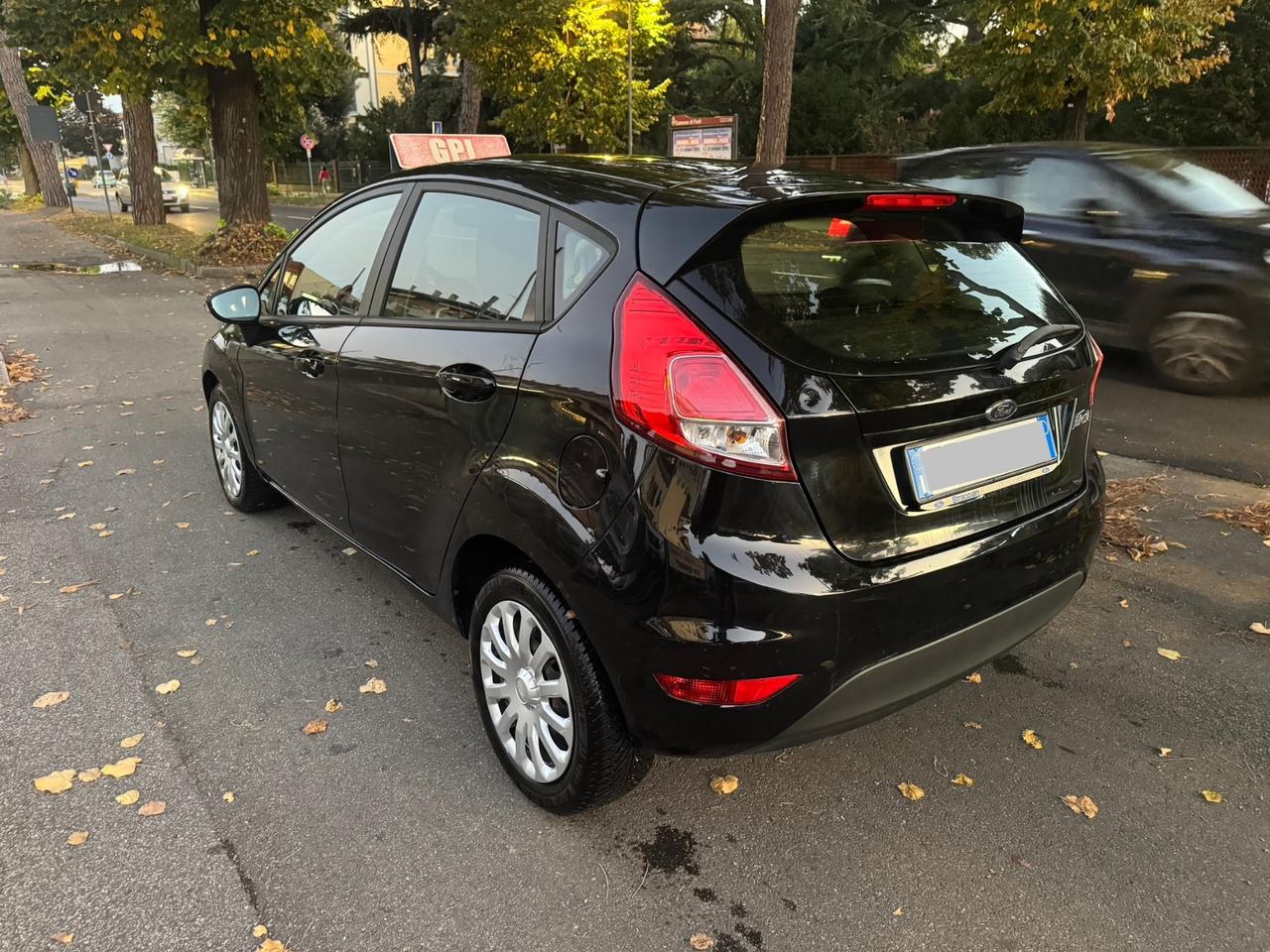 Ford Fiesta 1.4 GPL 5 p neopaten garanzia 12 mesi