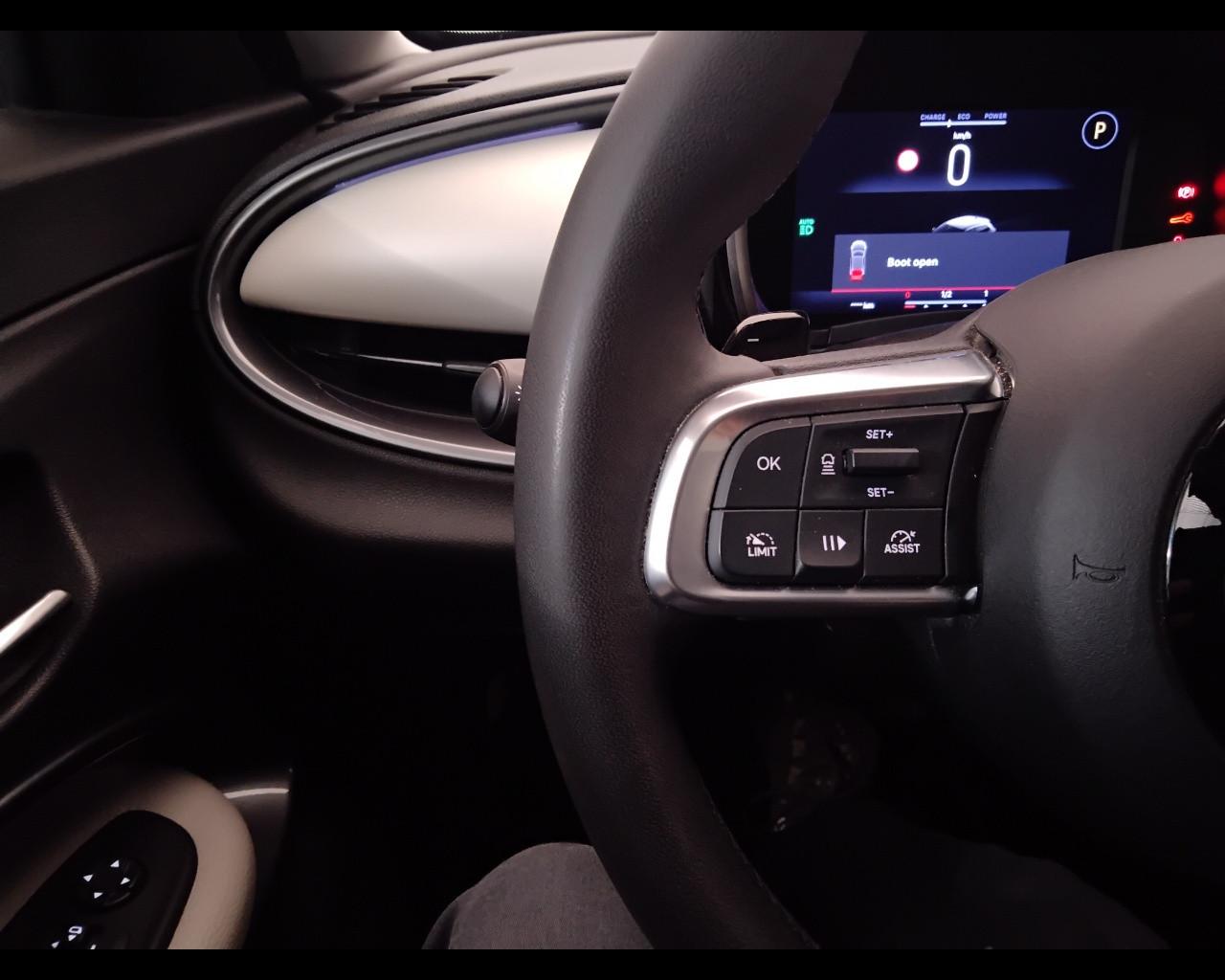 FIAT 600 IV 2023 - 600 1.2 hybrid La Prima II 110cv auto