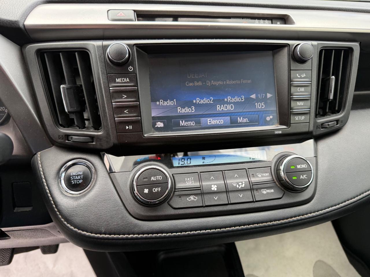 Toyota RAV 4 RAV4 2.0 D-4D 2WD Style