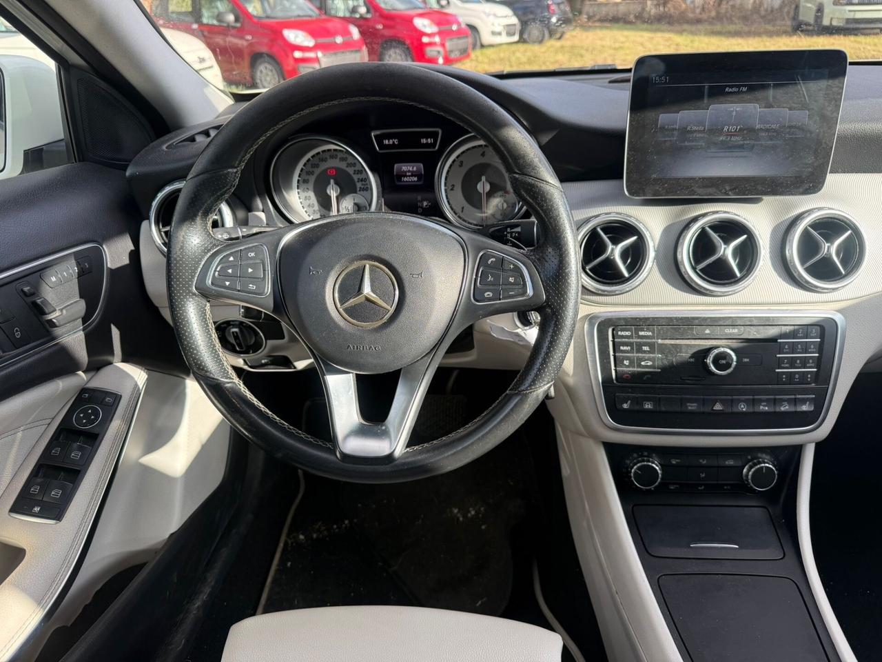 Mercedes-benz GLA 200 CDI Automatic 4Matic Premium
