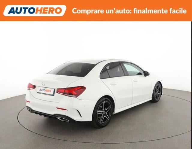 MERCEDES-BENZ A 180 d Automatic Premium