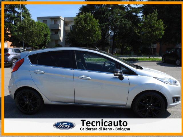 FORD Fiesta 1.5 TDCi 75CV 5 porte Titanium *NEOPATENTATO*