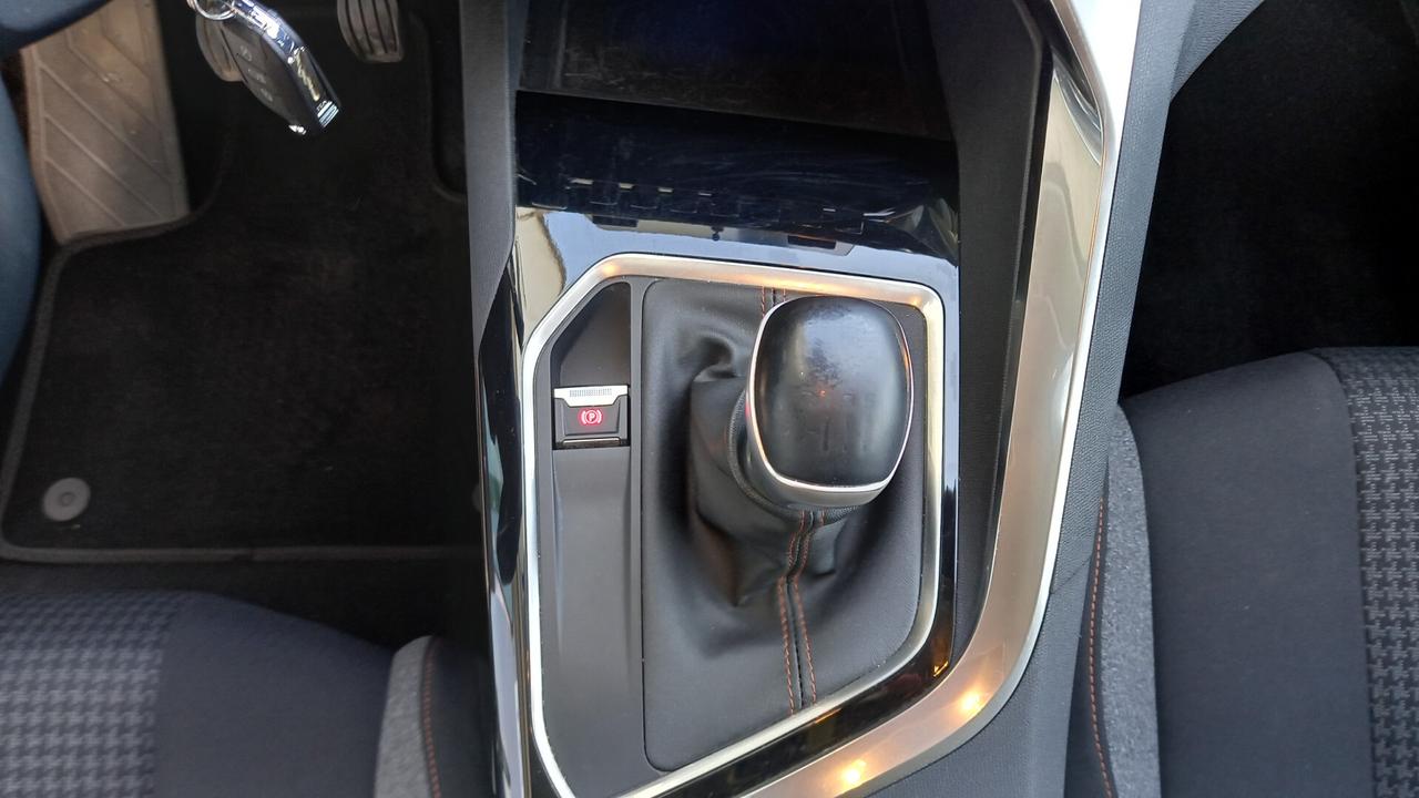 Peugeot 3008 BlueHDi 130 S&S Active