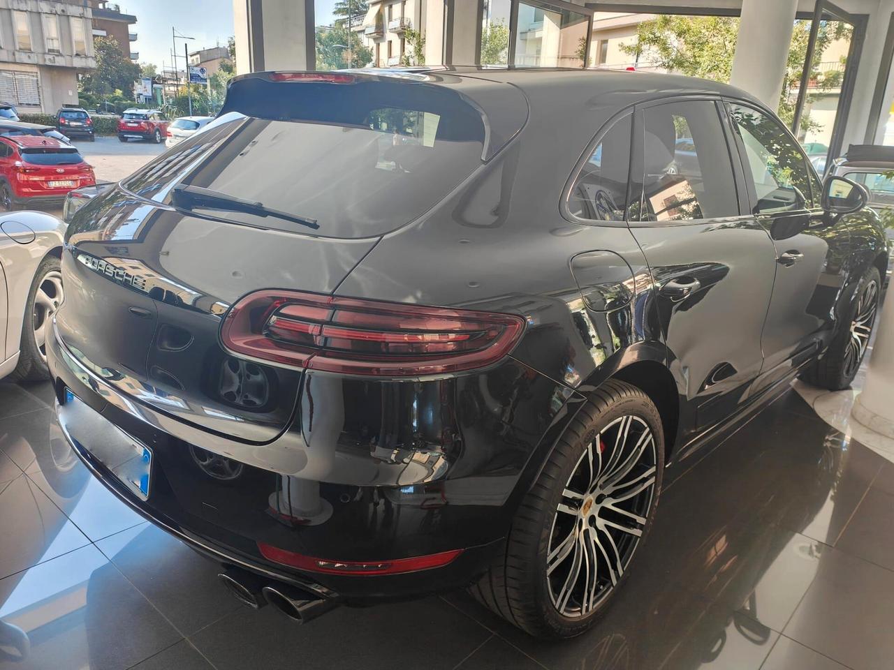 Porsche Macan 3.6 Turbo
