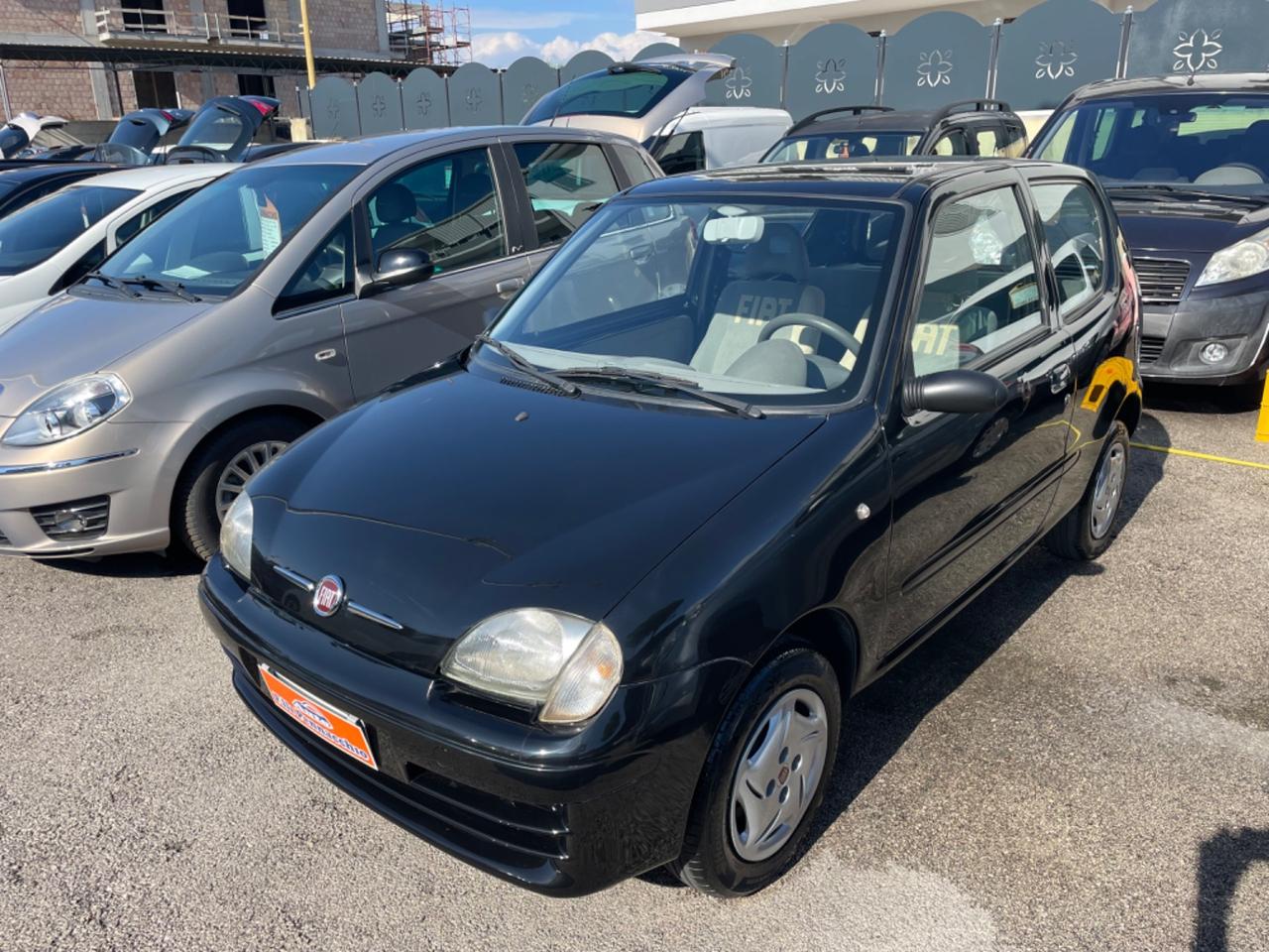 FIAT 600 1.1 BENZINA 54 (CV) 2010