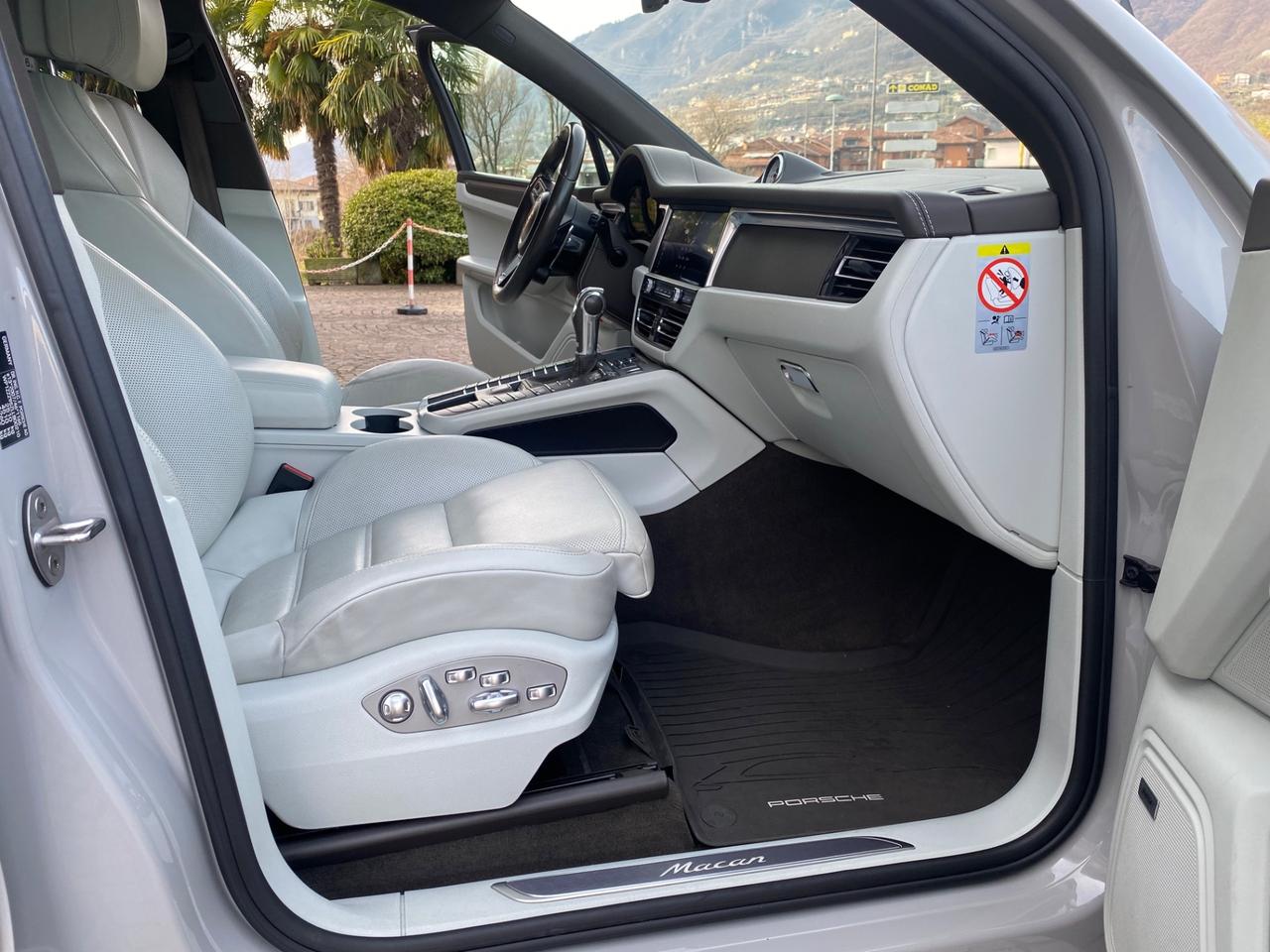 Porsche Macan 2.0 pdk GESSO TETTO 21” FULL