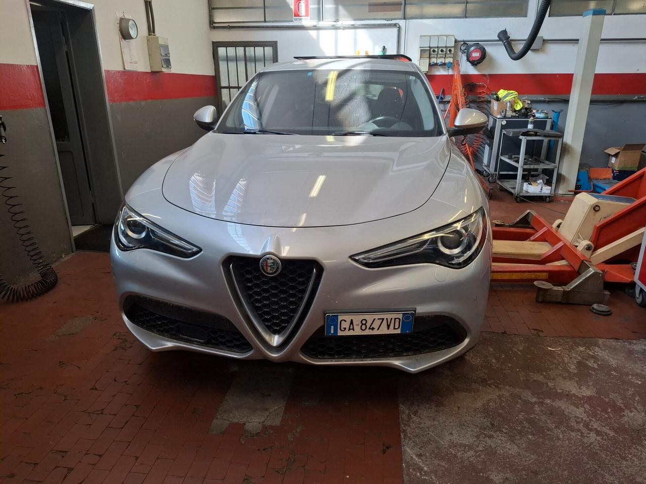 Alfa Romeo Stelvio 2.2 T160CV AT8 RWD Business PER COMMERCIANTI
