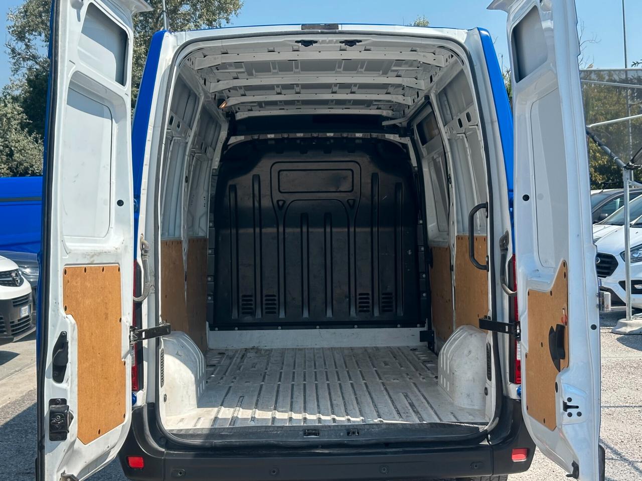 Nissan Interstar L2 H2 2.3 DCI 135cv