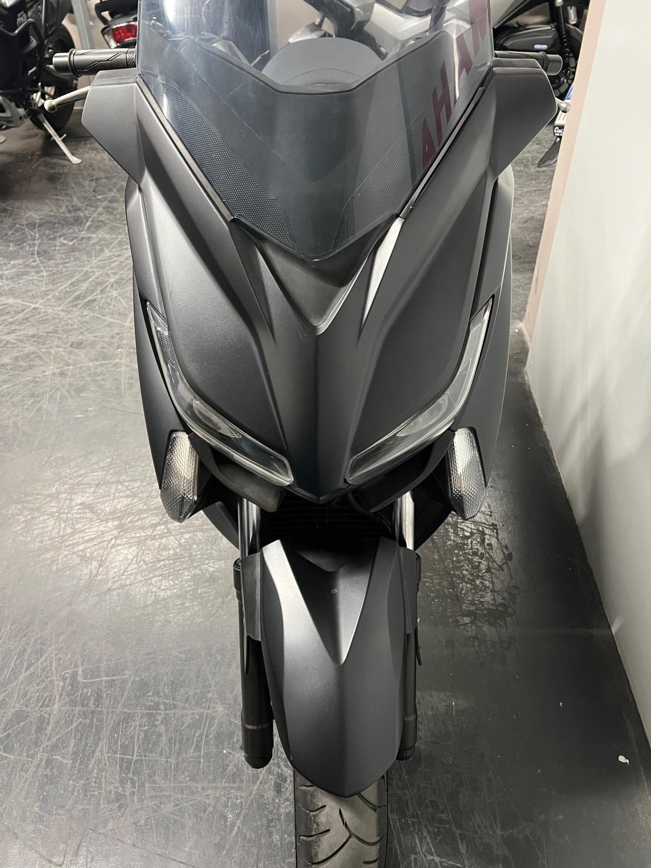 Yamaha X-Max 250