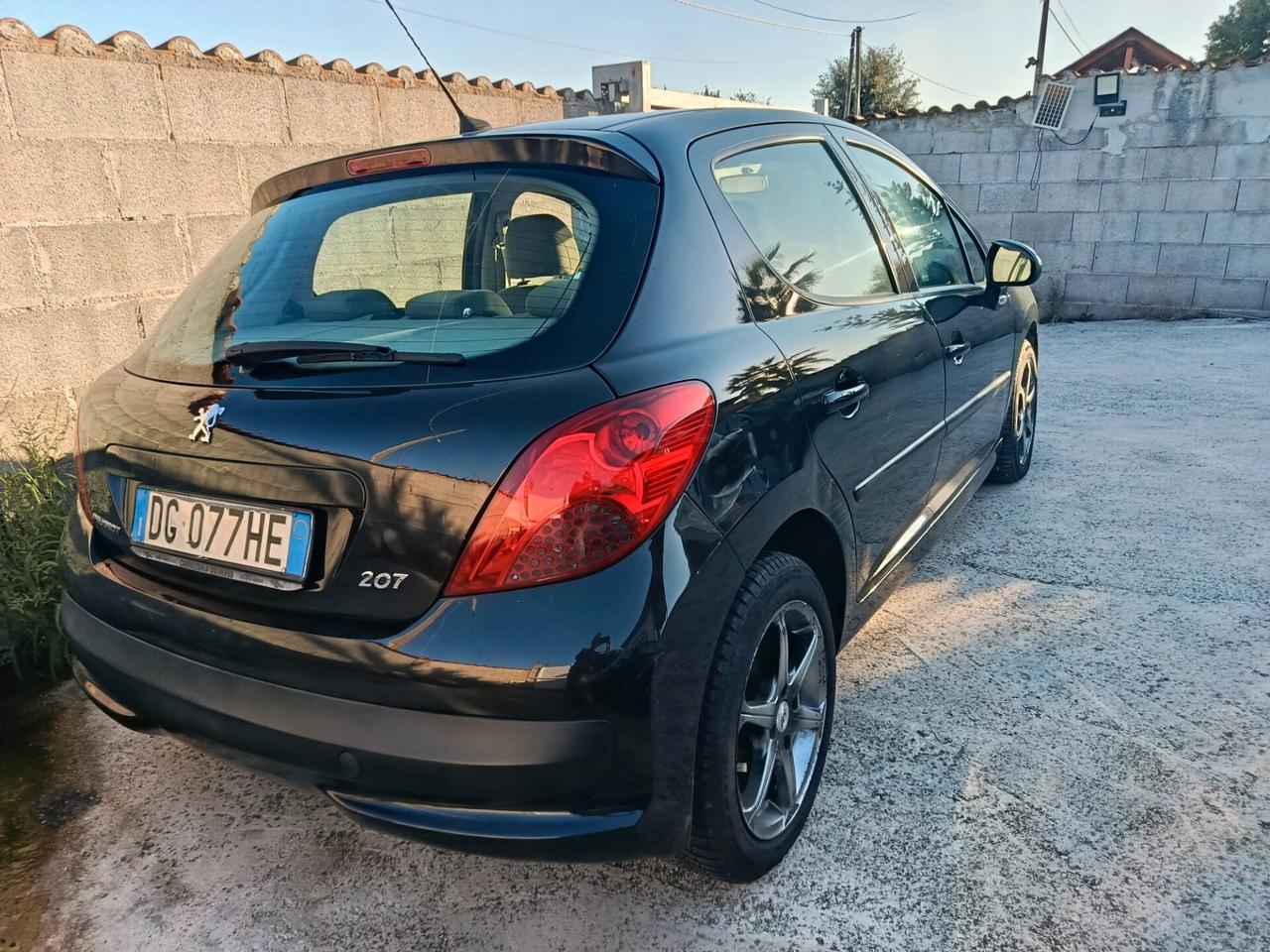 Peugeot 207 1.6 HDi 90CV 5p. XS