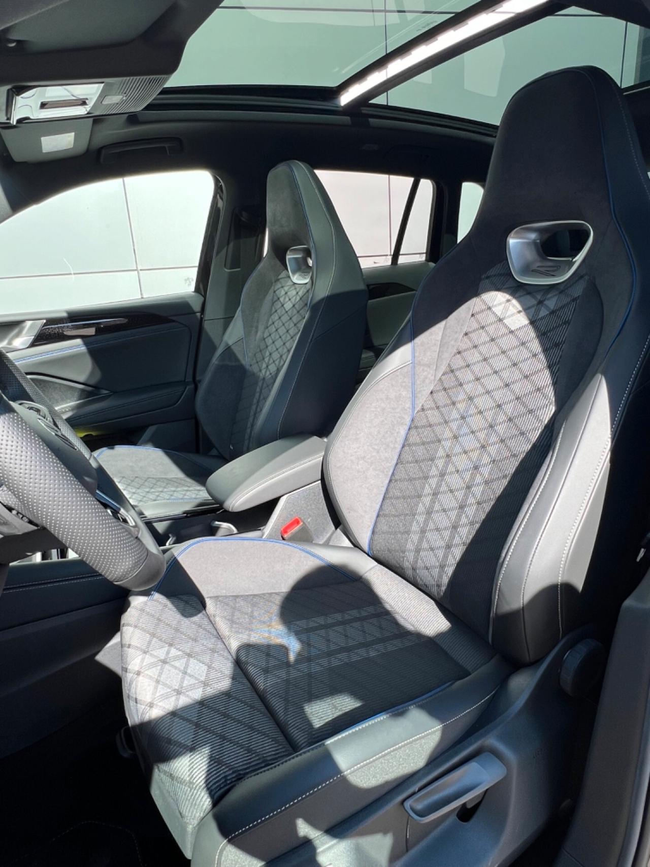 Volkswagen Tiguan 4MOTION R-Line possibilità noleggio no scoring