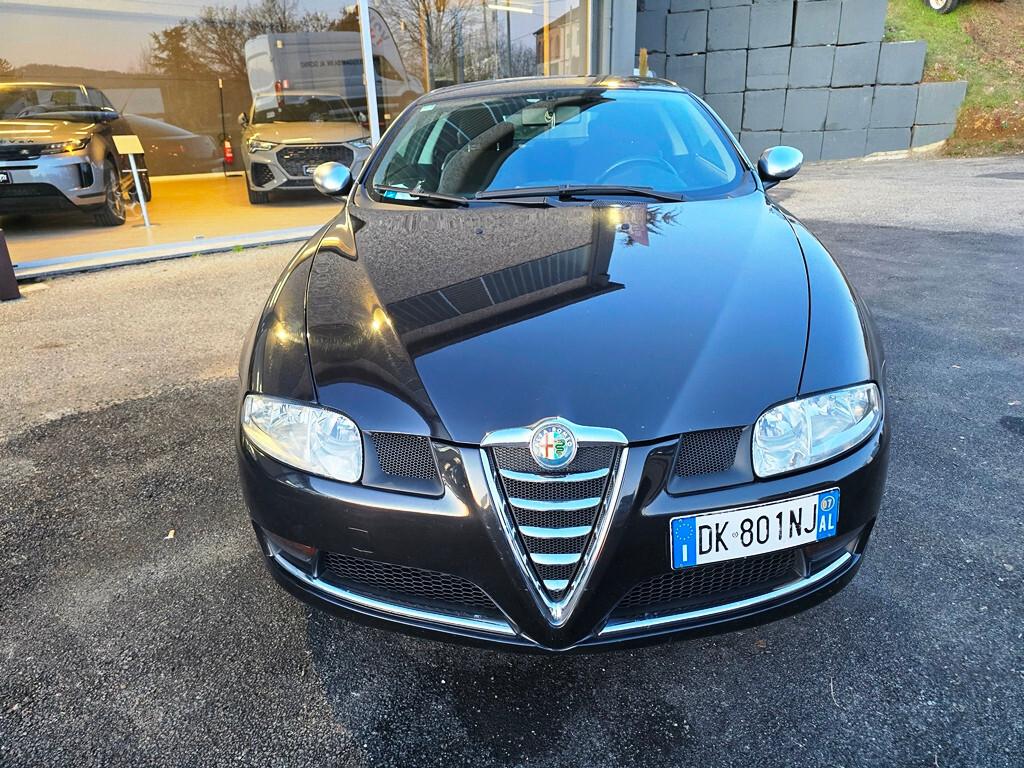 Alfa Romeo GT 1.9 JTDM 150CV Black Line DA COLLEZIONE