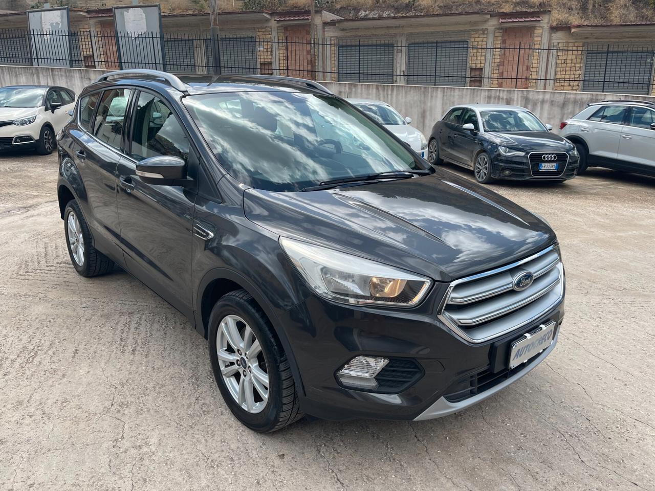 Ford Kuga 1.5 TDCI 120 CV S&S 2WD Titanium