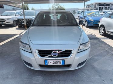 Volvo V50 D2 R-design