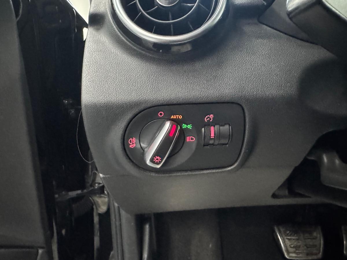 AUDI A1 Sportback 1.4 TDI S tronic Sport UNICO PROP/ LED/ NAVIGATORE/ NEOPATENTATI