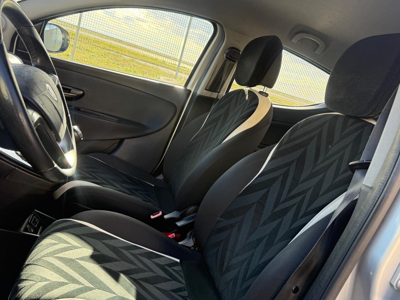 Lancia Ypsilon 1.3 MJT 16V 95 CV-EURO 6