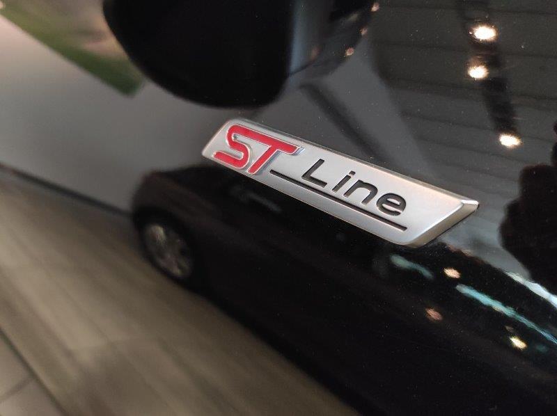 FORD Kuga 3ª serie - Kuga 2.5 Full Hybrid 180 CV CVT 2WD ST-Line