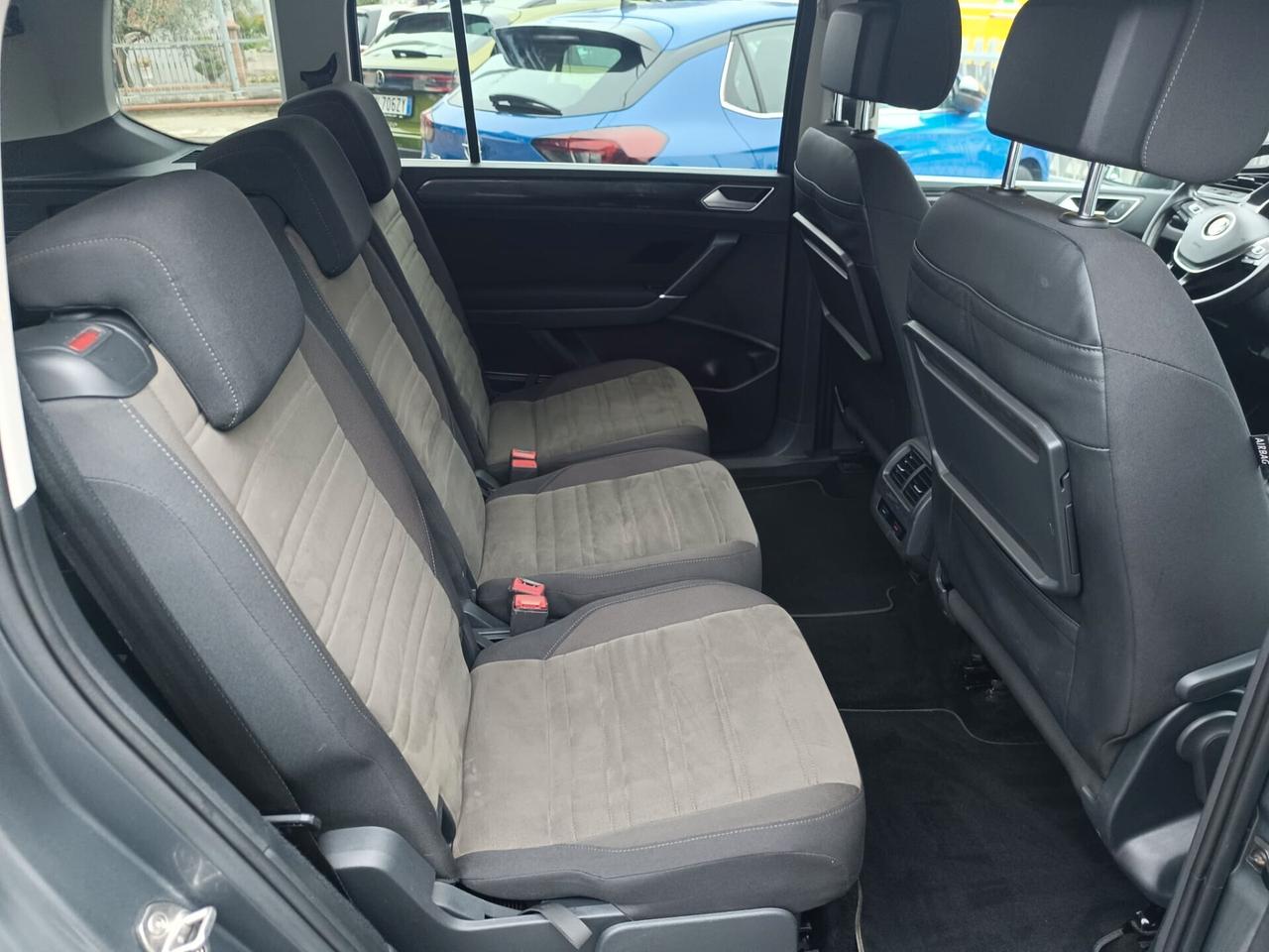 VOLKSWAGEN TOURAN HIGHLINE EDITION 1.6 115 cv DIESEL -PROMO GENNAIO GA FIN&SAFE-